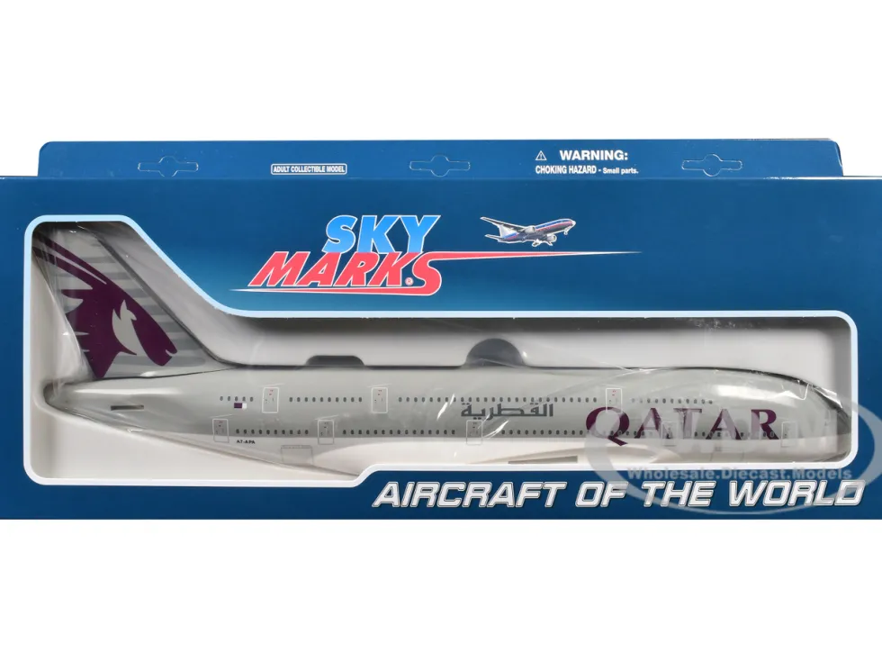 Airbus A380 Commercial Aircraft "Qatar Airways" (A7-APA) Gray with Tail Graphics (Snap-Fit) 1/200 Plastic Model by Skymarks
