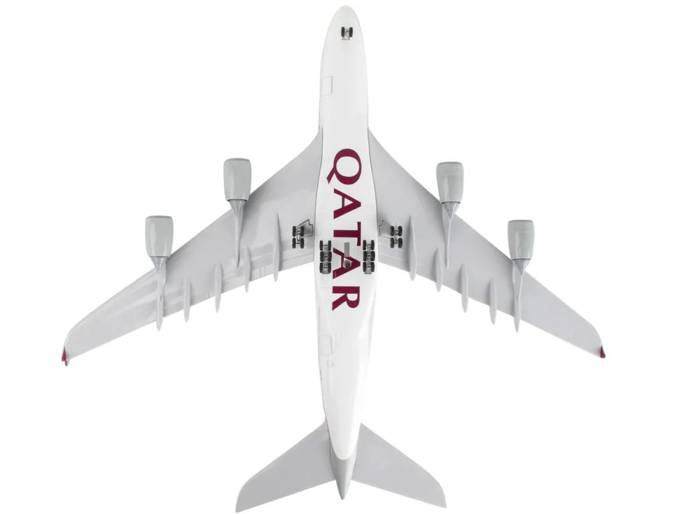 Airbus A380 Commercial Aircraft "Qatar Airways" (A7-APA) Gray with Tail Graphics (Snap-Fit) 1/200 Plastic Model by Skymarks