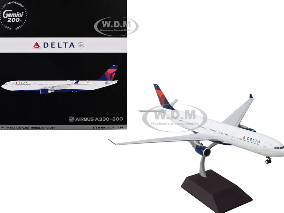 Airbus A330-300 Commercial Aircraft "Delta Air Lines" (N829NW) White with Blue and Red Tail "Gemini 200" Series 1/200 Diecast Model Airplane by GeminiJets