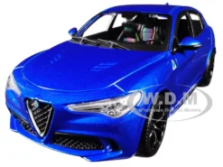 Alfa Romeo Stelvio Quadrifoglio Blue 1/24 Diecast Model Car Bburago 21086