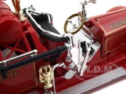 1921 American Lafrance Fire Engine 1/32 Diecast Model Car Signature Models 32371