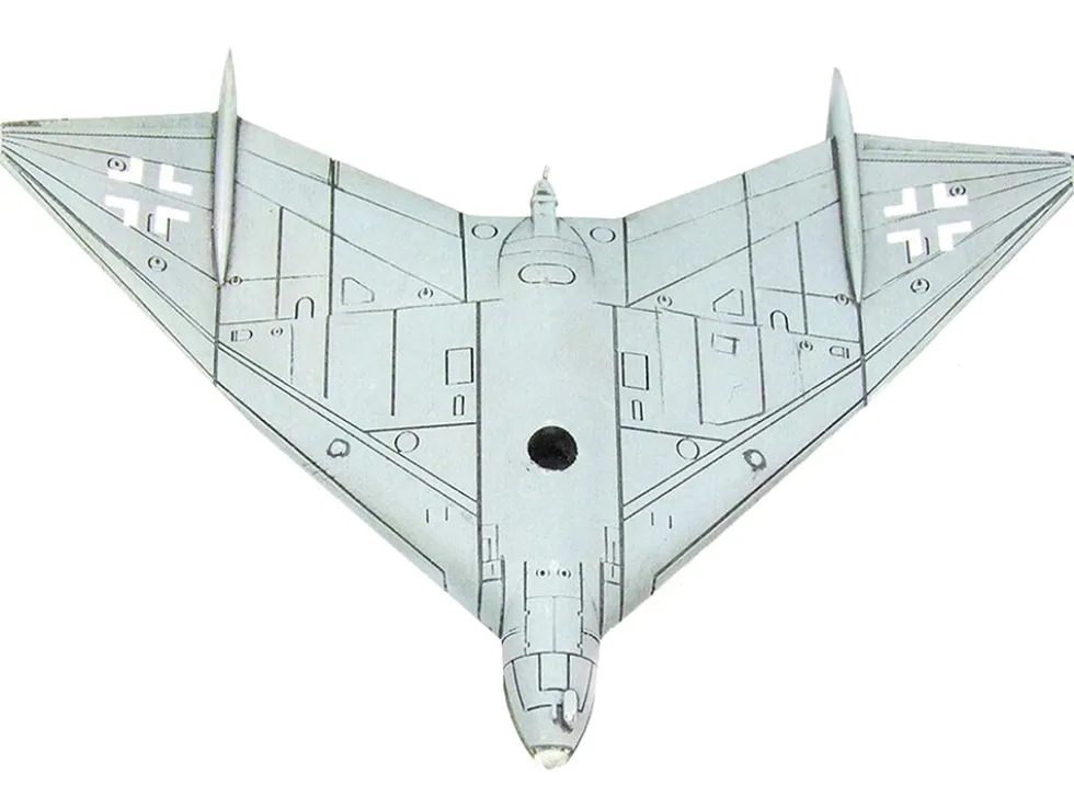 Arado E.555 Bomber Aircraft "Project Version" German Luftwaffe 1/144 Model by Luft-X