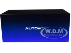 Aston Martin DB11 Q Frosted Glas Blue Black Top 1/18 Model Car Autoart 70268