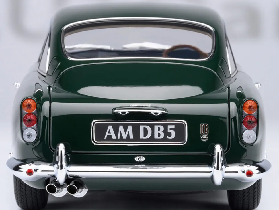 Aston Martin DB5 RHD (Right Hand Drive) British Racing Green 1/18 Model Car by Autoart