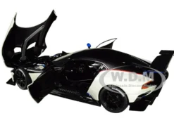 Aston Martin Vulcan Stratus White Red Blue Stripes 1/18 Model Car Autoart 70261