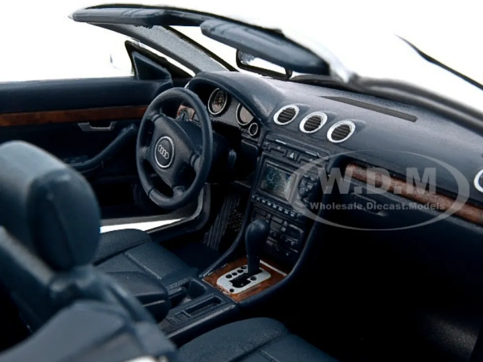 2004 Audi A4 Convertible Silver 1/18 Diecast Model Car Motormax 73148