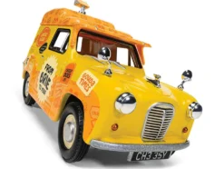 Austin A35 Van RHD Right Hand Drive Yellow Cheese Please Wallace & Gromit Diecast Model Car Corgi CC80506