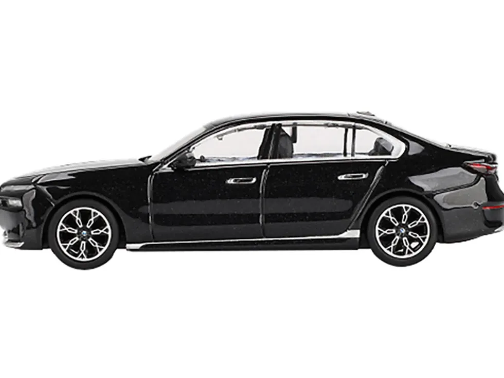 BMW i7 xDrive60 Black Sapphire Limited Edition 1/64 Diecast Model Car by Mini GT