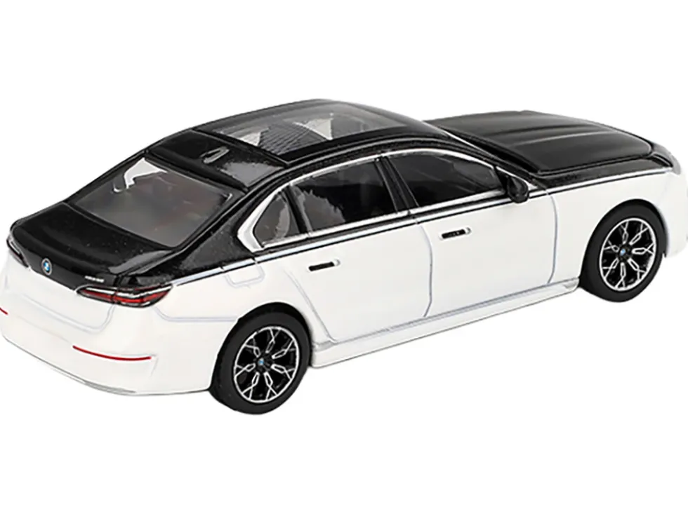 BMW i7 xDrive60 Dravit Alpine White and Black Sapphire Limited Edition 1/64 Diecast Model Car by Mini GT