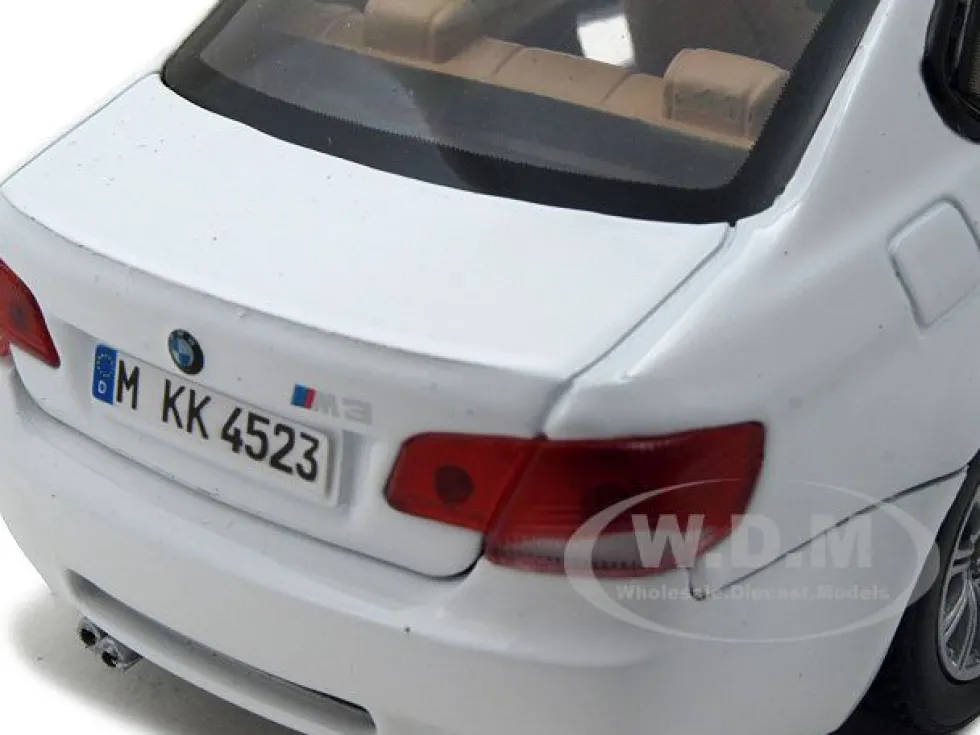 BMW M3 E92 Coupe White 1/24 Diecast Model Car Motormax 73347