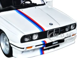 1988 BMW 3 Series M3 E30 White 1/24 Diecast Model Car Bburago 21100W