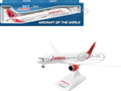 Boeing 787-8 Commercial Aircraft "Avianca" (N796AV) White with Red Tail (Snap-Fit) 1/200 Plastic Model by Skymarks