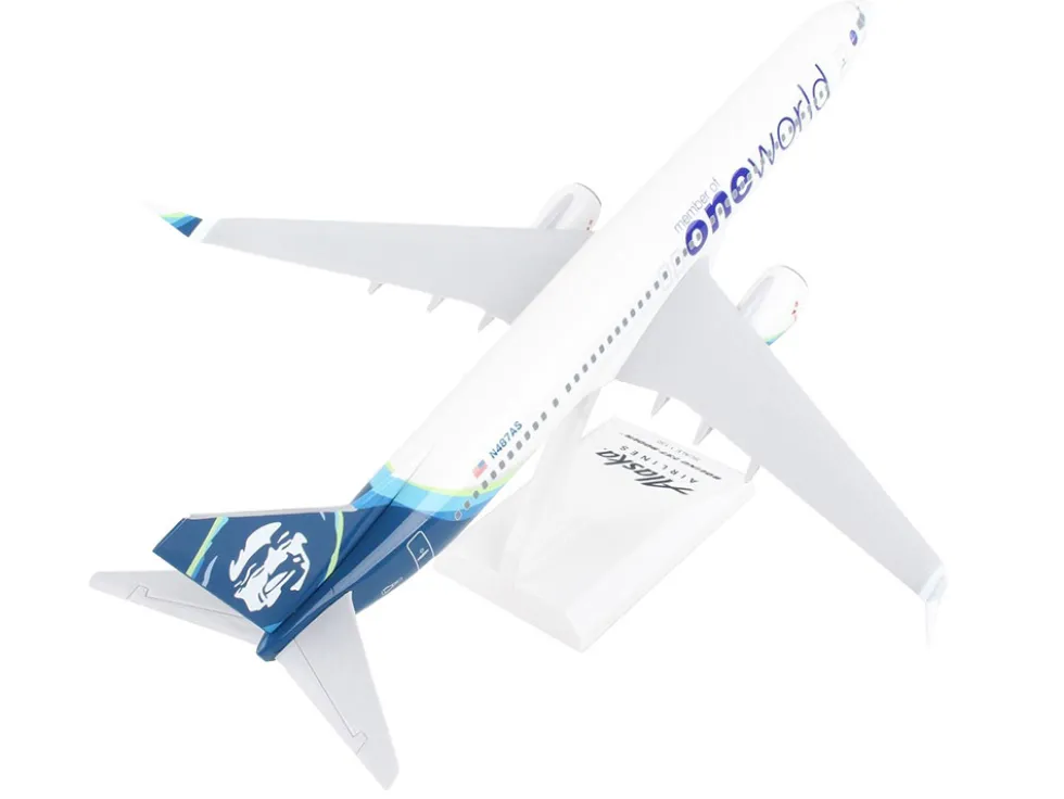 Boeing 737-900 Commercial Aircraft "Alaska Airlines - One World" (N487AS) White with Blue Tail (Snap-Fit) 1/130 Plastic Model by Skymarks