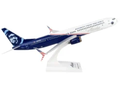 Boeing 737 900 Commercial Aircraft Alaska Airlines Honoring Those Who Serve N265AK White and Blue Snap Fit 1/130 Plastic Model Skymarks SKR917