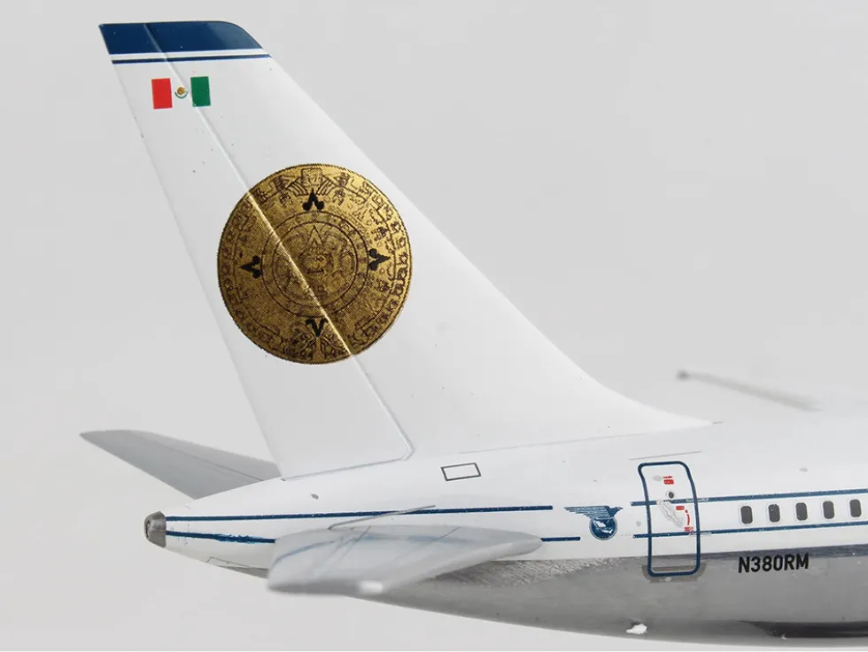 Boeing 757-200 Commercial Aircraft "Mexicana Retro Livery" (N380RM) White with Tail Graphics "Gemini 200" Series 1/200 Diecast Model Airplane by GeminiJets