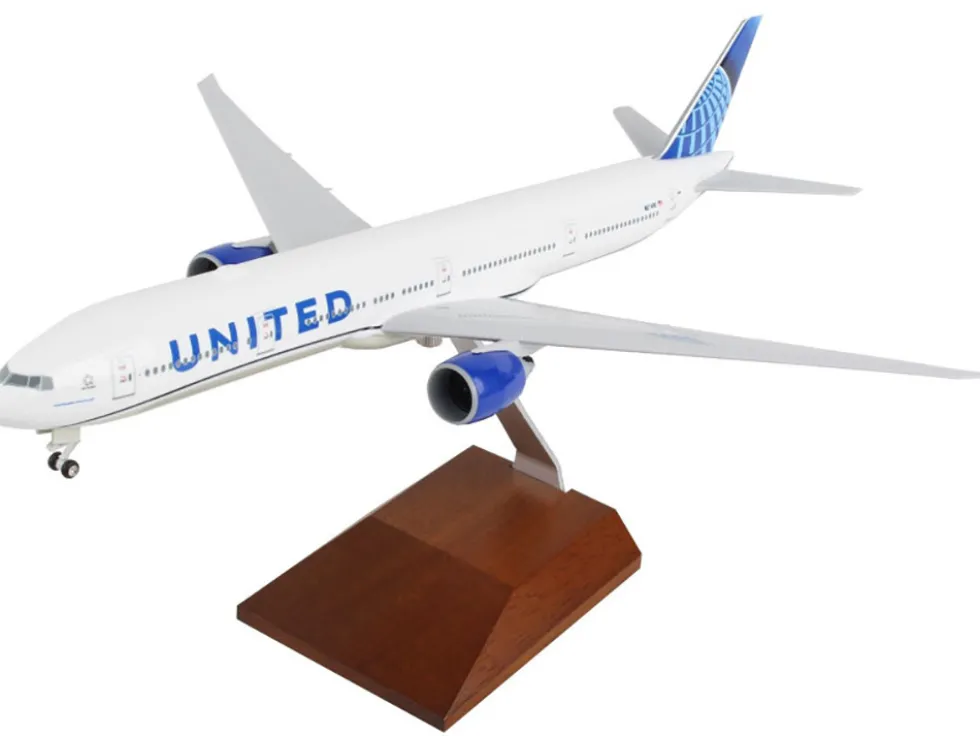 Boeing 777-300 Commercial Aircraft "United Airlines" (N2749U) White with Blue Tail with Wood Stand (2019 Livery) (Snap-Fit) 1/200 Plastic Model by Skymarks