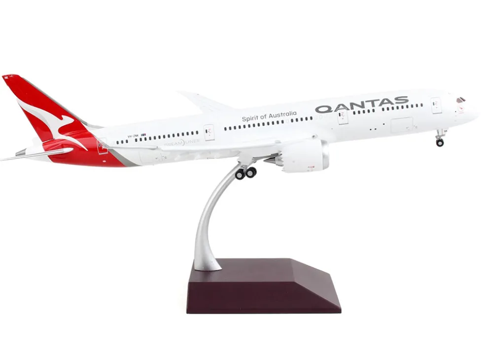 Boeing 787 9 Commercial Aircraft with Flaps Down Qantas Airways Spirit of Australia White with Red Tail Gemini 200 Series 1/200 Diecast Model Airplane GeminiJets G2QFA983F