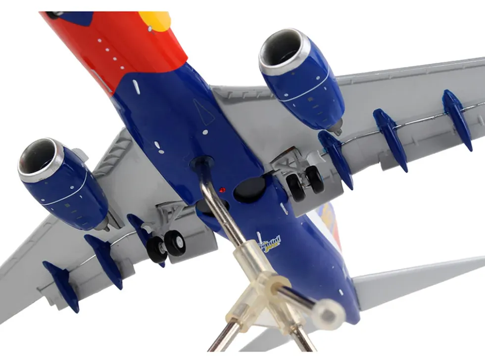 Boeing 737-700 Commercial Aircraft with Flaps Down Configuration "Southwest Airlines - Colorado One" (N230WN) White and Blue "Gemini 200" Series 1/200 Diecast Model Airplane by GeminiJets