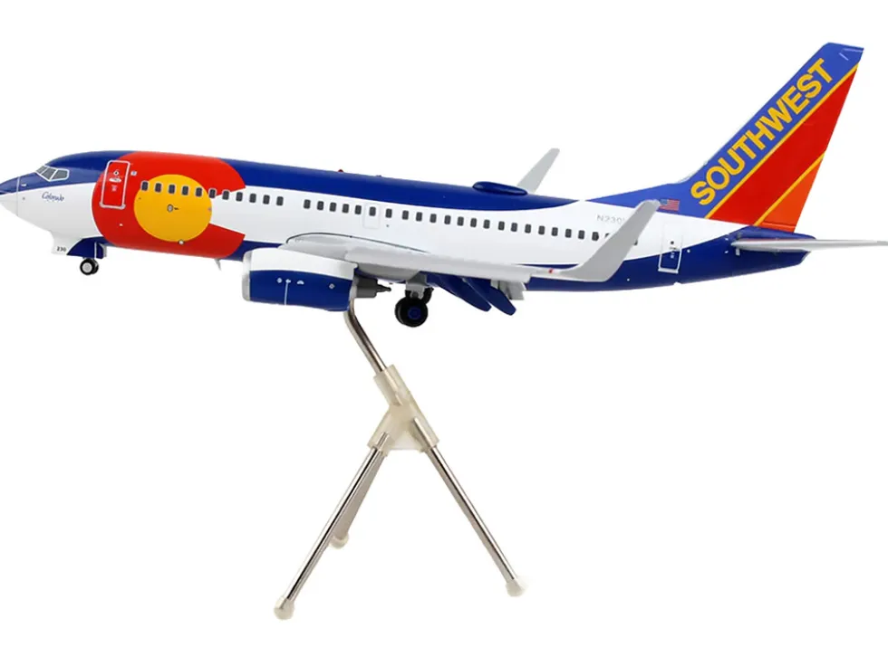 Boeing 737-700 Commercial Aircraft with Flaps Down Configuration "Southwest Airlines - Colorado One" (N230WN) White and Blue "Gemini 200" Series 1/200 Diecast Model Airplane by GeminiJets