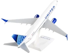Boeing 737-800 Commercial Aircraft with Wi-Fi Dome "United Airlines" (N37267) White with Blue Tail (Snap-Fit) 1/130 Plastic Model by Skymarks