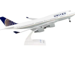 Boeing 747-400 Commercial Aircraft with Landing Gear