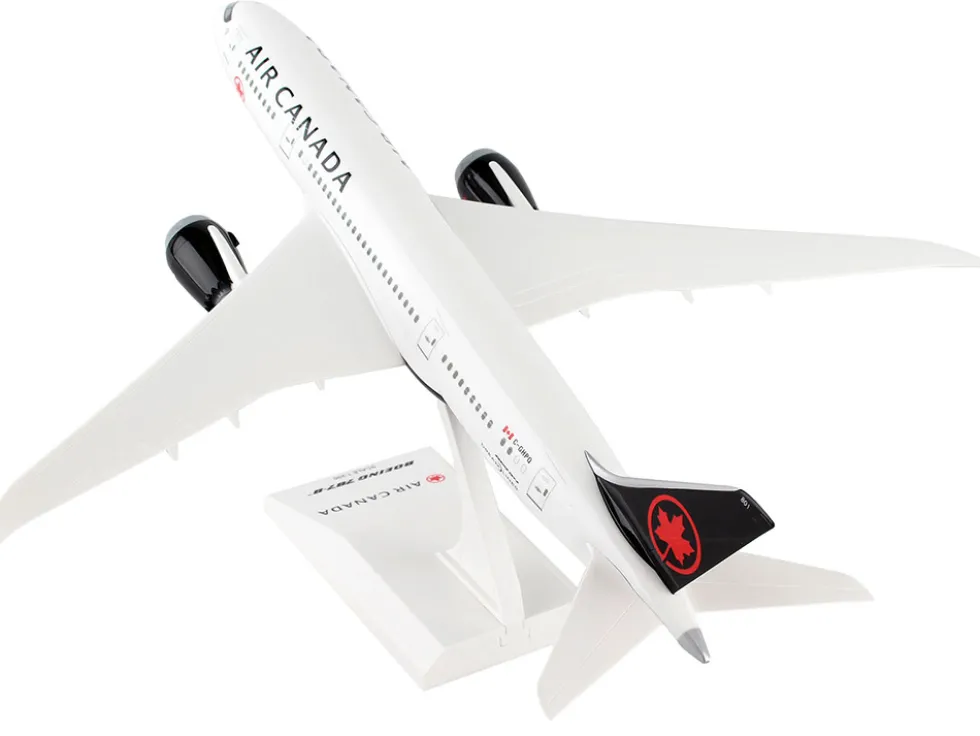 Boeing 787-8 Dreamliner Commercial Aircraft "Air Canada" (C-GHPQ) White with Black Tail (Snap-Fit) 1/200 Plastic Model by Skymarks
