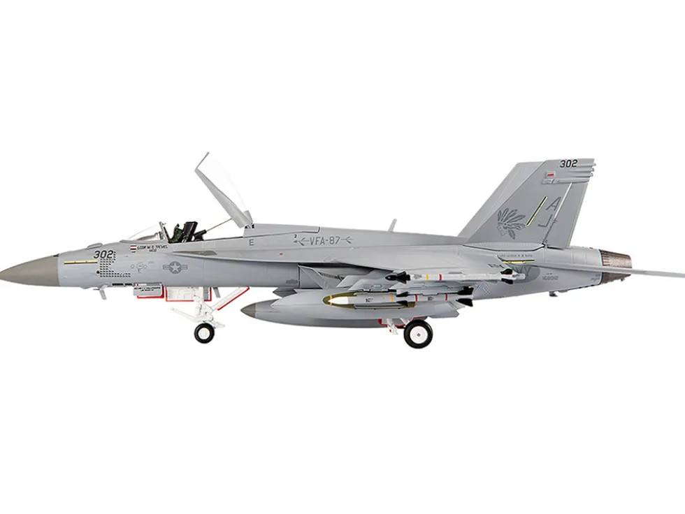Boeing F/A-18E Super Hornet Aircraft "VFA-87 Golden Warriors, USS George H. W. Bush" (2017) United States Navy 1/72 Diecast Model by JC Wings