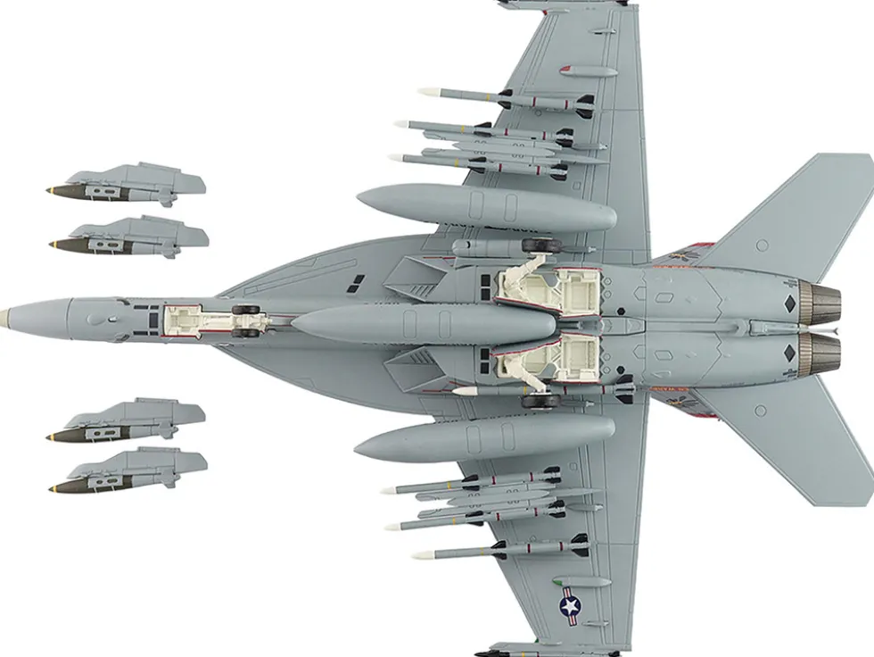 Boeing F/A-18E Super Hornet Fighter Aircraft "168910, Golden Warriors, VFA-87, Operation Inherent Resolve" (2017) United States Navy "Air Power Series" 1/72 Diecast Model by Hobby Master