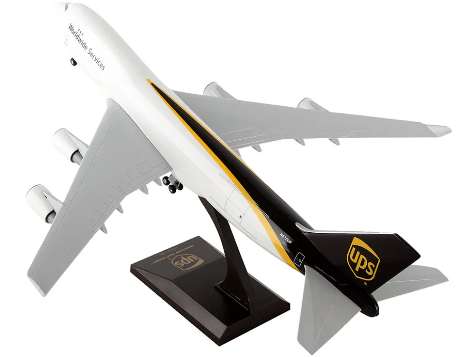 Boeing 747-400F Commercial Aircraft with Landing Gear "UPS Worldwide Services" (N570UP) White and Brown (Snap-Fit) 1/200 Plastic Model by Skymarks