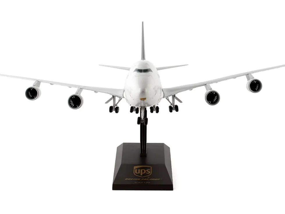Boeing 747-400F Commercial Aircraft with Landing Gear "UPS Worldwide Services" (N570UP) White and Brown (Snap-Fit) 1/200 Plastic Model by Skymarks