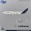 Boeing 747-8I Commercial Aircraft "Lufthansa" (D-ABYA) White with Dark Blue Tail 1/400 Diecast Model Airplane by GeminiJets