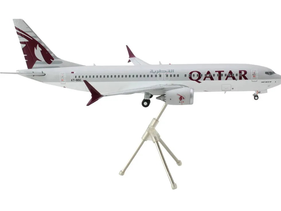 Boeing 737 MAX 8 Commercial Aircraft Qatar Airways Gray and White with Tail Graphics Gemini 200 Series 1/200 Diecast Model Airplane GeminiJets G2QTR1243