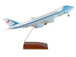 Boeing VC-25A Commercial Aircraft with Landing Gear "Air Force One - United States of America" (29000) White with and Blue Stripes 1/200 Plastic Model by Skymarks