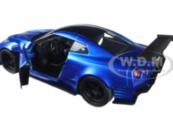 Brian's 2009 Nissan GTR R35 Blue Ben Sopra 