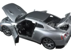 Brian's Nissan GT-R R35 Silver Fast & Furious Movie 1/24 Diecast Model Car Jada 97212
