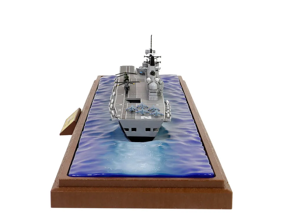 British HMS Invincible (R05) Aircraft Carrier Waterline Edition "Falklands War" (1982) British Royal Navy "Battleship" Series 1/700 Diecast Model by Metal Proud