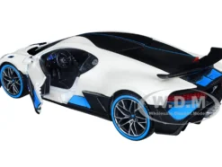 Bugatti Divo Satin White Metallic with Carbon and Blue Accents Special Edition 1/24 Diecast Model Car Maisto 31526w