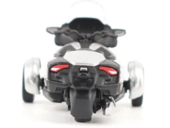 Can-Am Spyder RT 3-Wheel Motorcycle Hyper Silver Metallic with Driver Figure 1/32 Diecast Model by BRP Models