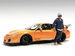 Car Meet 1 Figurine IV 1/18 Scale Models American Diorama 76280