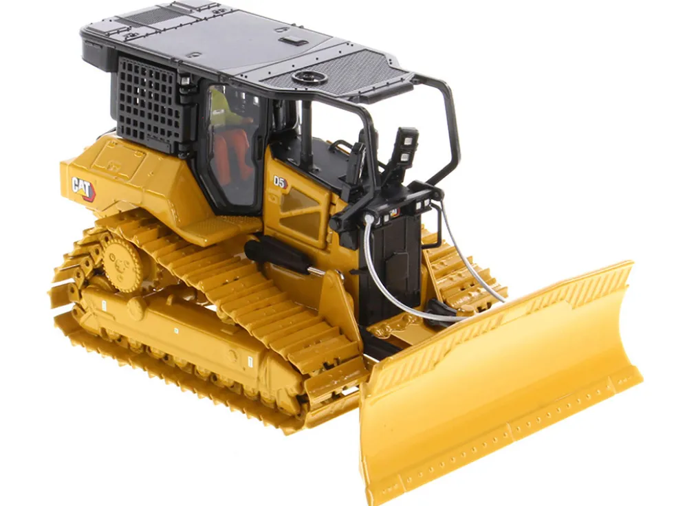 CAT Caterpillar D5 LGP Track Type Tractor Fire Dozer Yellow Operator High Line Series 1/50 Diecast Model Diecast Masters 85952