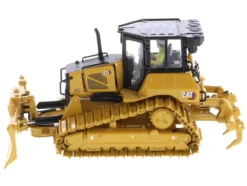 CAT Caterpillar D5 LGP VPAT Track Type Tractor Dozer Yellow Operator High Line Series 1/50 Diecast Model Diecast Masters 85951