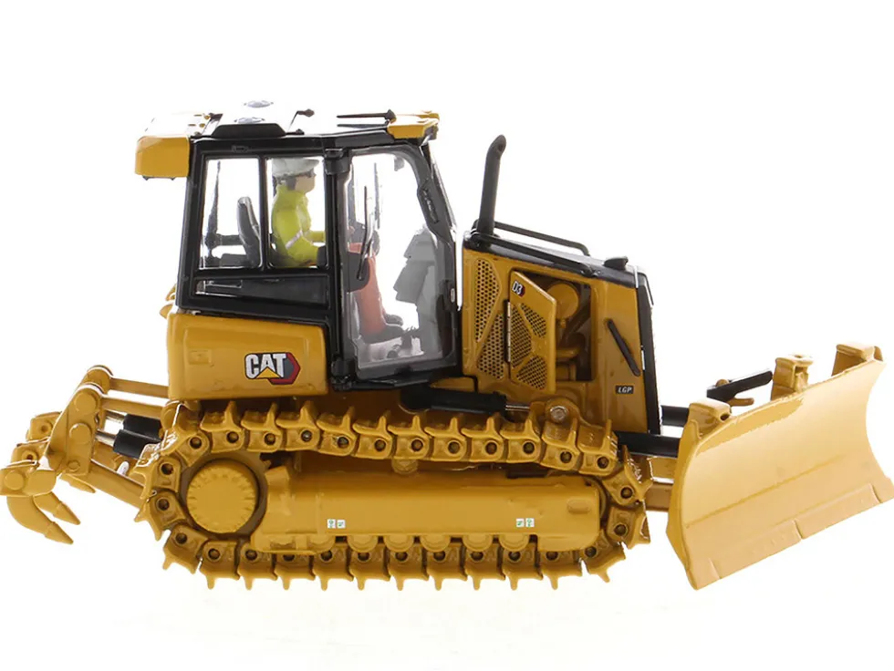 CAT Caterpillar D3 Track Type Dozer Operator High Line Series 1/50 Diecast Model Diecast Masters 85673