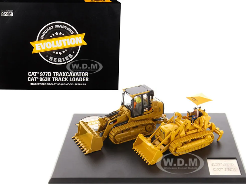 CAT Caterpillar 977D Traxcavator Circa 1955-1960 and CAT Caterpillar 963K Track Loader Current with Operators Evolution Series 1/50 Diecast Models Diecast Masters 85559