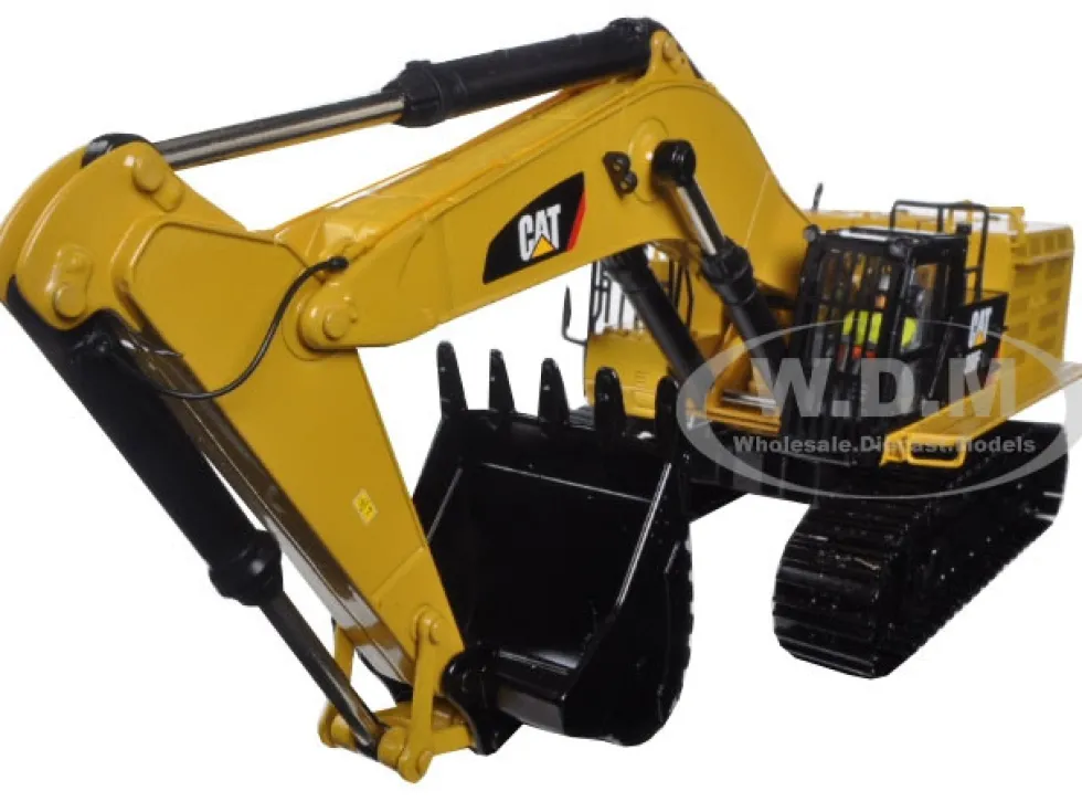 CAT Caterpillar 390F LME Hydraulic Tracked Excavator High Line Series with Operator 1/50 Diecast Model Diecast Masters 85284