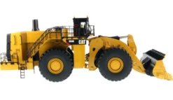CAT Caterpillar 994K Wheel Loader with Rock Bucket and Operator High Line Series 1/50 Diecast Model Diecast Masters 85505