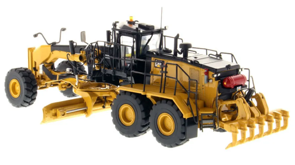 CAT Caterpillar 18M3 Motor Grader with Operator High Line Series 1/50 Diecast Model Diecast Masters 85521