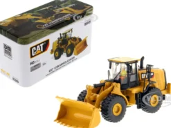 CAT Caterpillar 972M Wheel Loader Operator High Line Series 1/87 HO Scale Diecast Model Diecast Masters 85949