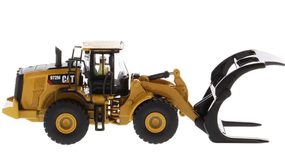 CAT Caterpillar 972M Wheel Loader Log Fork and Operator High Line Series 1/87 HO Scale Diecast Model Diecast Masters 85950