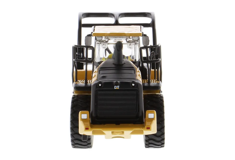 CAT Caterpillar 972M Wheel Loader Log Fork and Operator High Line Series 1/87 HO Scale Diecast Model Diecast Masters 85950