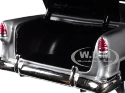 1955 Chevrolet Bel Air Black Silver 1/24 Diecast Model Car Motormax 73229